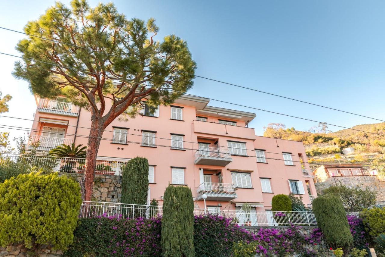 116 - Casa Colorata Vista Mare, 500M Dalla Spiaggia - Parcheggio Privato Gratis Incluso Ospedaletti Zewnętrze zdjęcie
