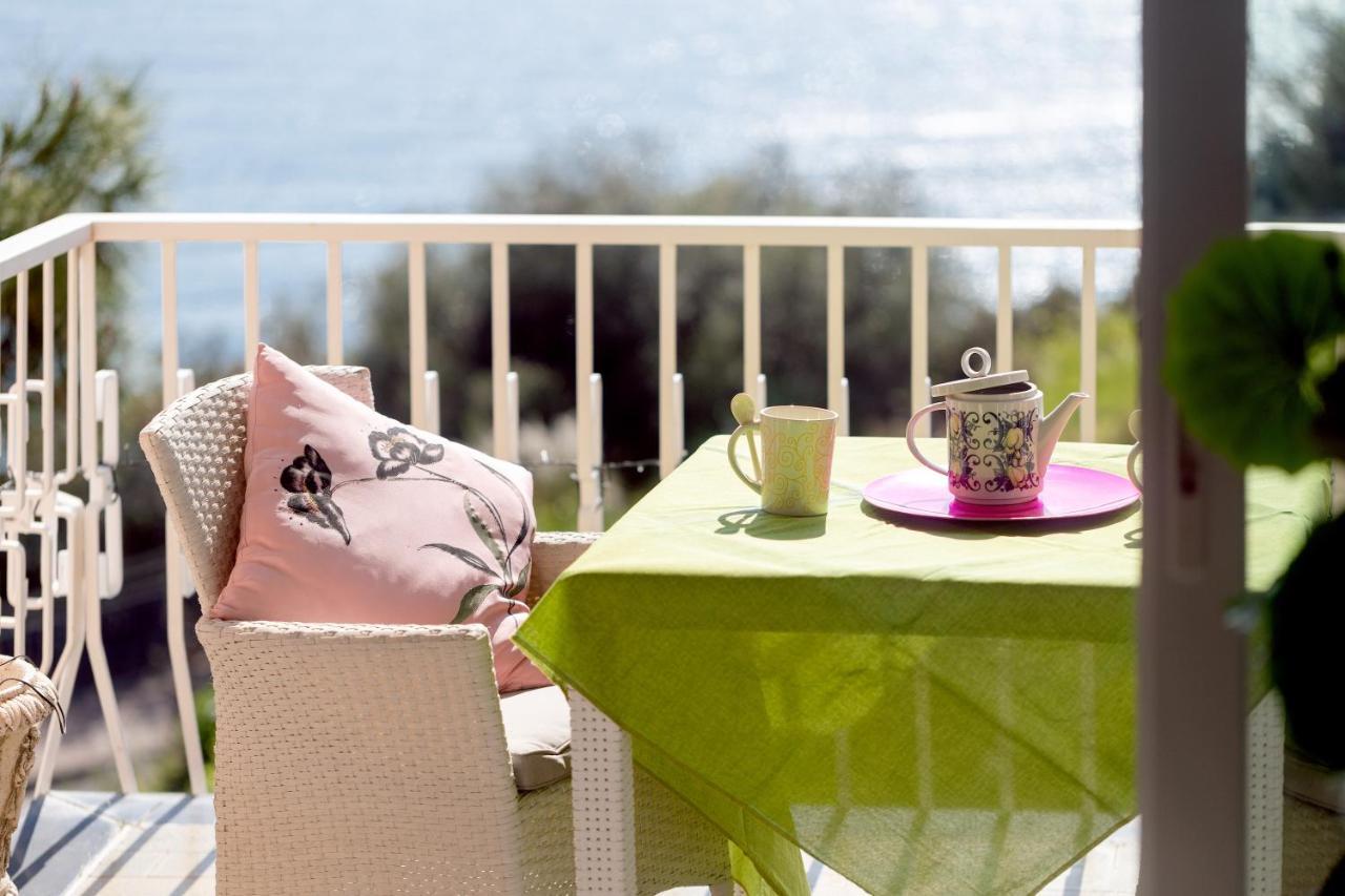 116 - Casa Colorata Vista Mare, 500M Dalla Spiaggia - Parcheggio Privato Gratis Incluso Ospedaletti Zewnętrze zdjęcie