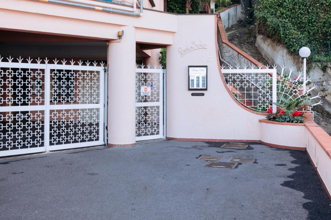 116 - Casa Colorata Vista Mare, 500M Dalla Spiaggia - Parcheggio Privato Gratis Incluso Ospedaletti Zewnętrze zdjęcie